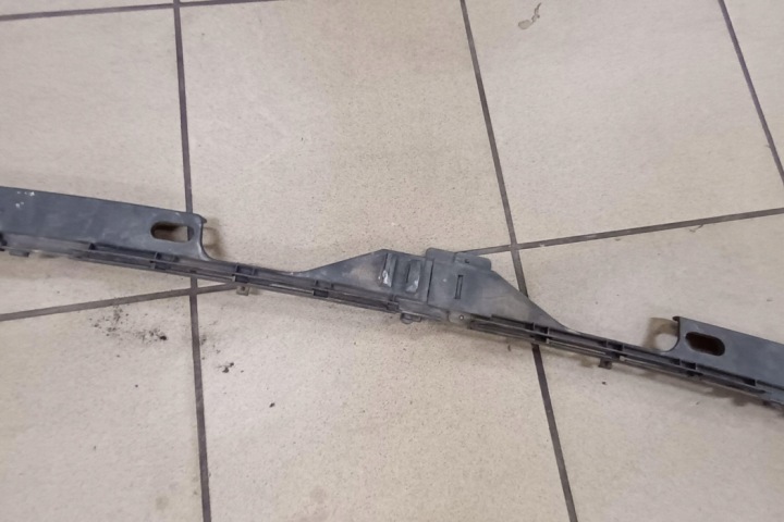 PROTECTION AVANT VITRES OPEL VIVARO FURGON (F7) 91166611 2.5L DIESEL 2004