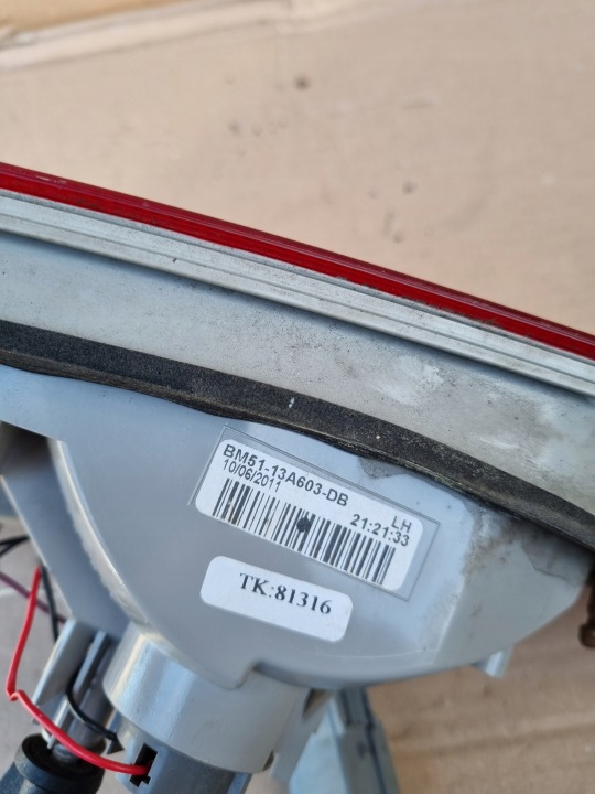 PHARE GAUCHE ARRIÈRE COUVERCLES DE COFFRE FORD FOCUS MK3 TURNIER BM5113A603DB