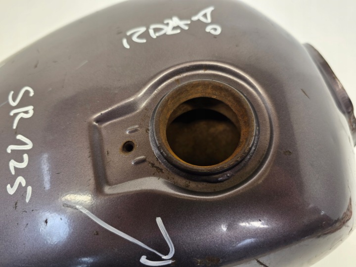 YAMAHA SR 125 RÉSERVOIR CARBURANTS RÉSERVOIR CARBURANTS