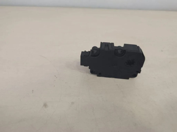 SOUPAPES STERUJACE CHAUFFAGE AUDI A8 D2 (4D2, 4D8) ZBAT0045D08AT 3.0L