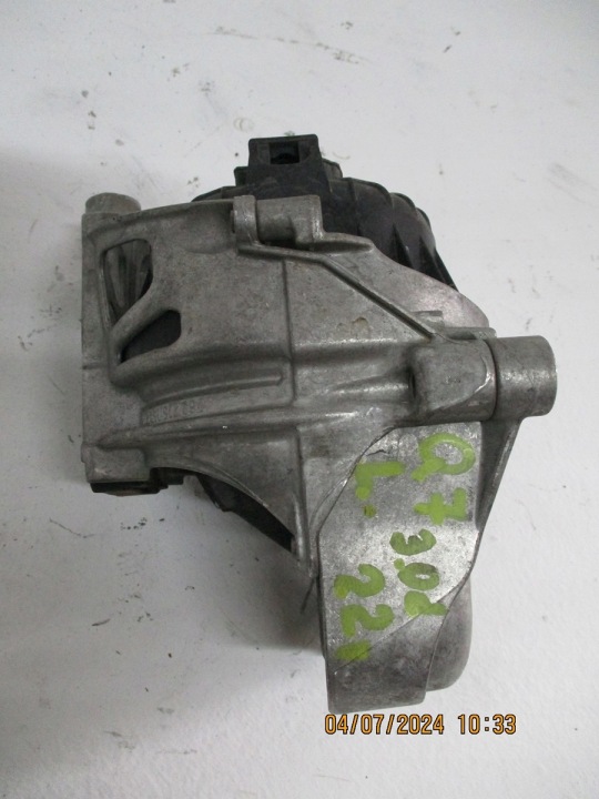 COUSSIN MOTEUR AUDI Q7 4M0199372FF 4M0199371FF