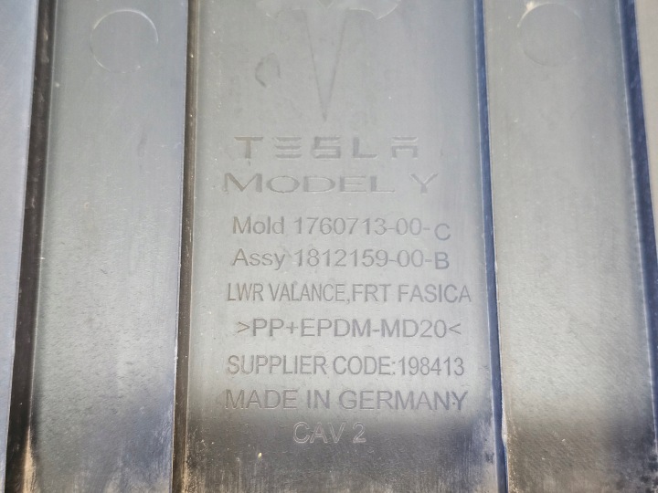 PROTECTION PLAQUE SOUS PARE-CHOCS TESLA MODÈLE Y 20- AVANT ORIGINAL 1812159-00-B