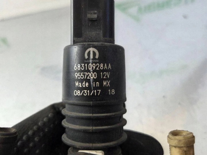 POMPE SPRYSKIWACZA/SPRYSKIWACZA VITRES AVANT JEEP COMPASS (MK49)