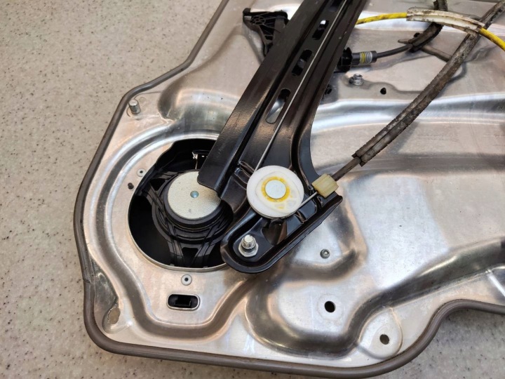 ÉLÉVATEUR MÉCANISME VITRES GAUCHE ARRIÈRE HAUT-PARLEUR MERCEDES CLS W218 C218