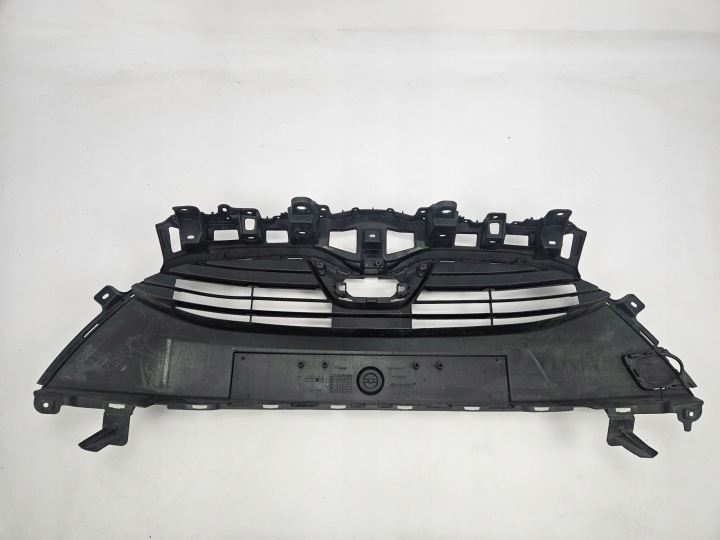 TOYOTA YARIS IV 4 2020 GRILLE SRODKOWAGRILL PARE-CHOCS AVANT 53111-K0020