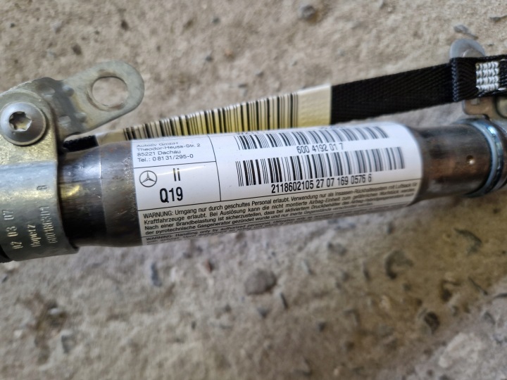 RIDEAU AIRBAG GAUCHE MERCEDES W211 LIFT 3.5 B