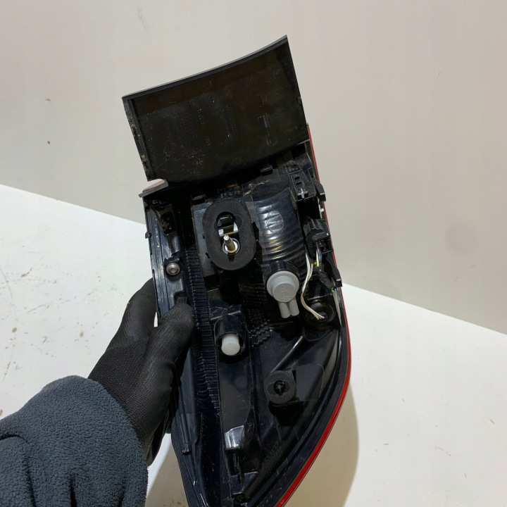 RENAULT CLIO V DROITE PHARE ARRIÈRE ARRIÈRE LED 265504885R