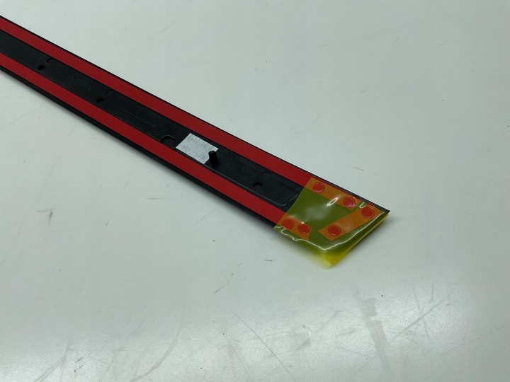 MOULURE SEUIL DROIT AVANT AUDI A4 B8 8K0 8K0853374