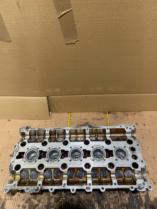 FORD MONDEO MK IV CULASSE MOTEUR 8642289007