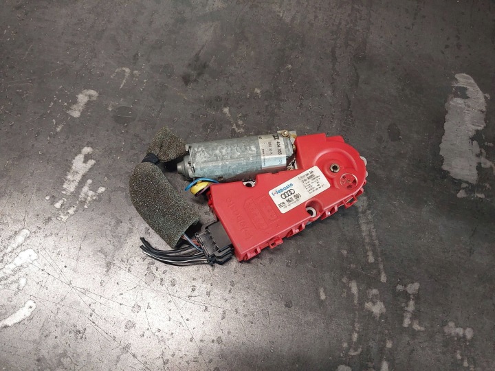 PETIT MOTEUR TOIT OUVRANT AUDI A4 B5 8D UNIVERSEL AVANT RESTYLAGE 8D9959591