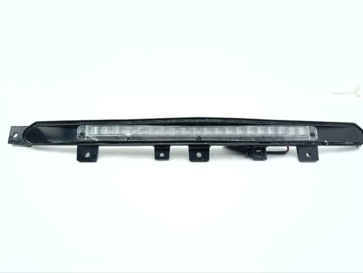 TROISIÈME LANTERNE STOP CHEVROLET CORVETTE C8 84516123
