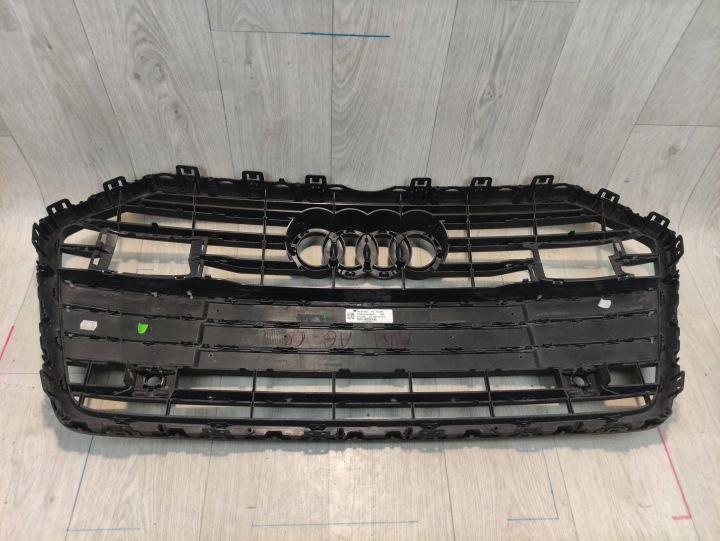 AUDI A6 C8 GRILLE CALANDRE RADIATEUR 4K0853651C
