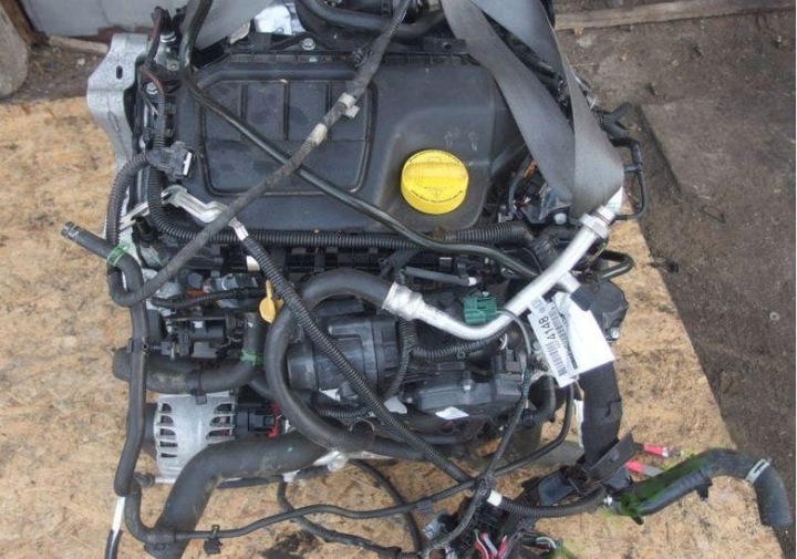 MOTEUR RENAULT R9MC404 R9M404