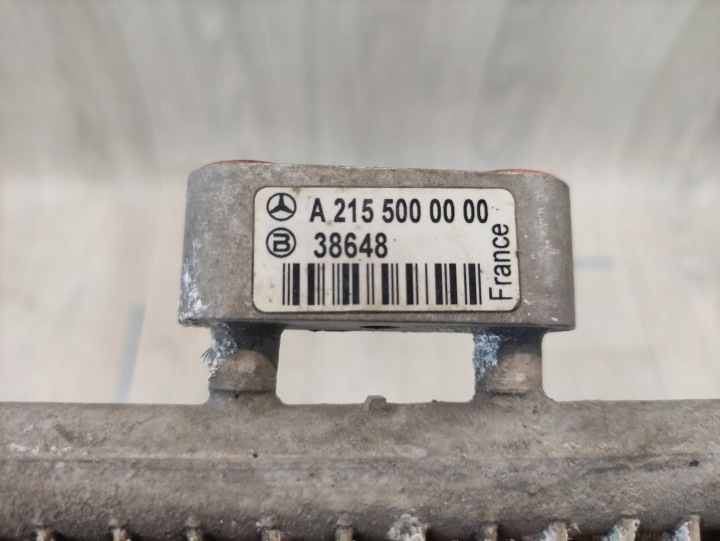 MERCEDES-BENZ CL AMG RADIATEUR HUILES A2155000000