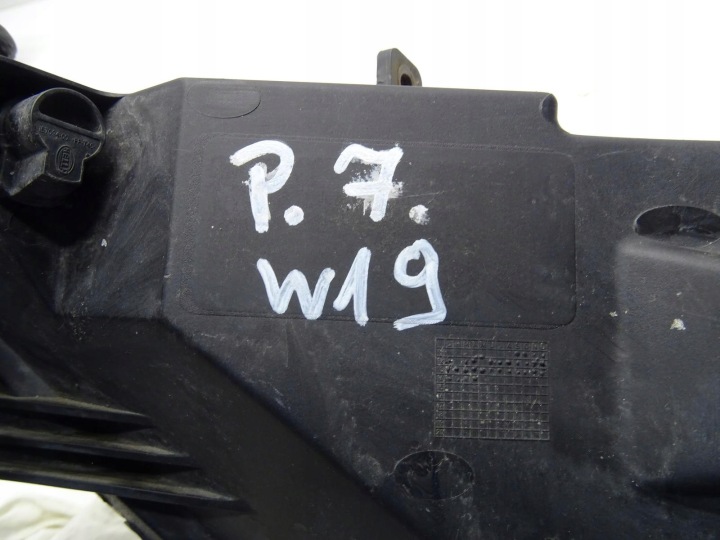 PHARES ANTIBROUILLARD DROIT AVANT AVANT 179588 SEAT LEON III 2.0 TDI