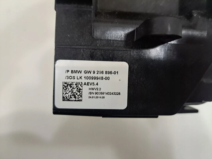 BMW 3 F30 F35 F31 2014 COMMUTATEURS