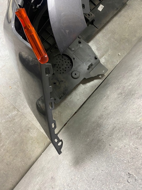 PARE-CHOCS AVANT OPEL ASTRA VI GAUCHE SUR PDC