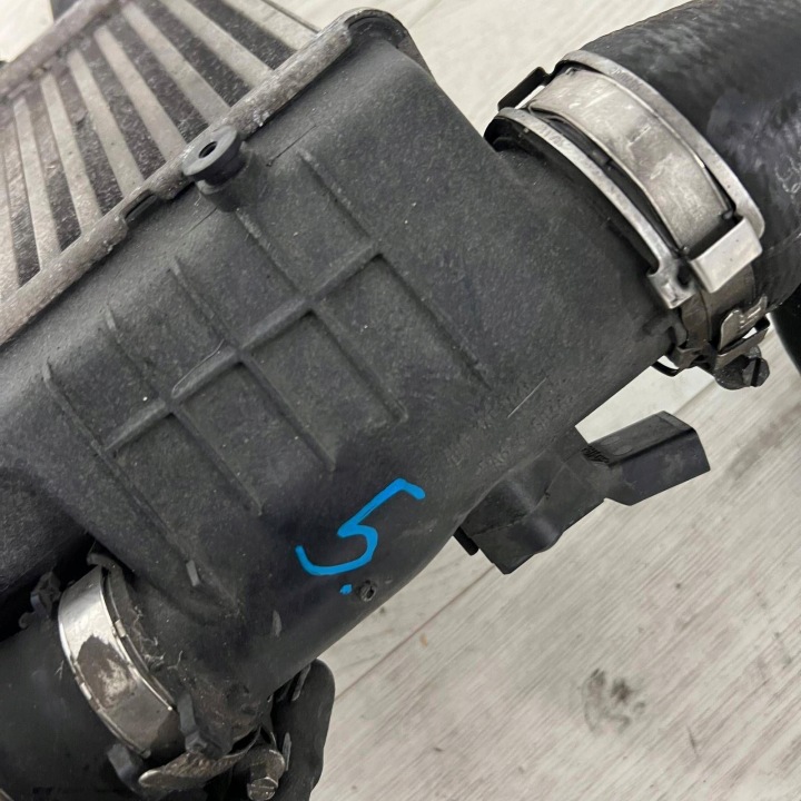 AUDI A6 C6 2.7 3.0D RADIATEUR ÉCHANGEUR AIR-AIR ÉCHANGEUR D'AIR DE SURALIMENTATION 4F0145805E OE