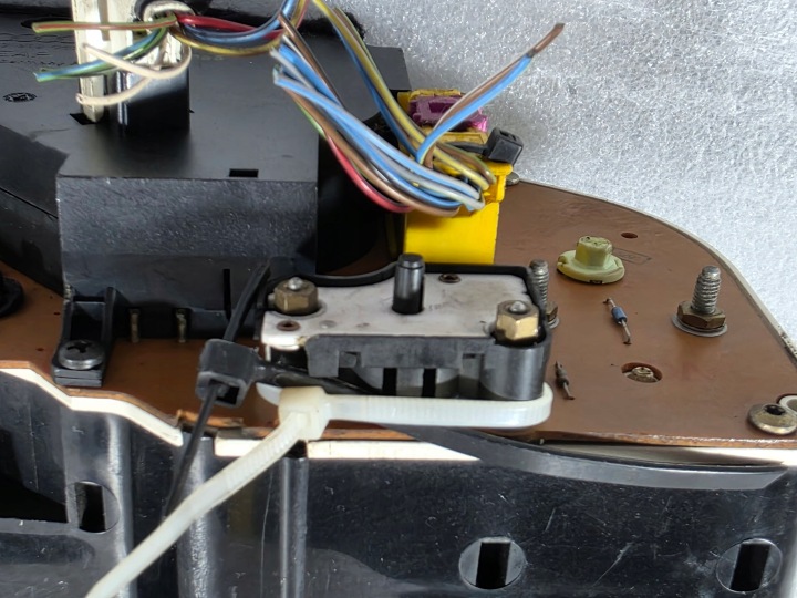 AUDI 80 B4 1.9 TDI COMPTEUR TABLEAU DE BORD 8A0919033BJ