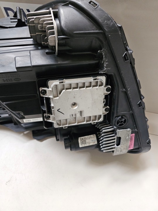 PHARE AVANT DROITE DROIT AVANT KIA SPORTAGE V 5 COMPLET LED R2921-61020