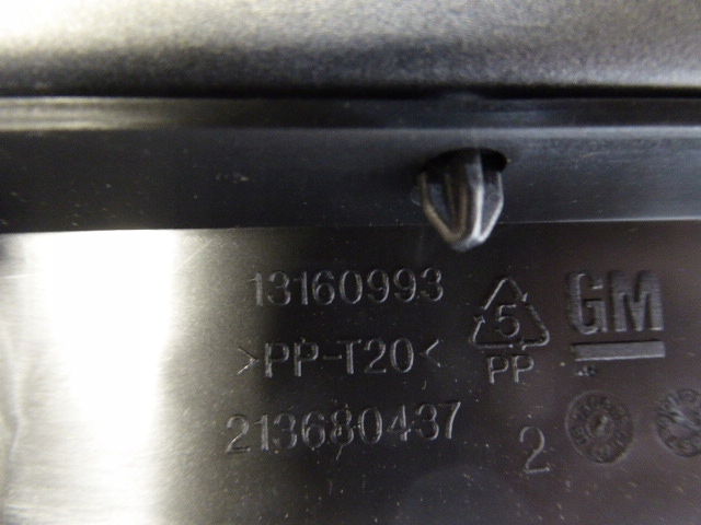 OPEL ZAFIRA B 05-08 PROTECTION BOUCHON CHÂSSIS CONSOLES TABLEAU DE BORD
