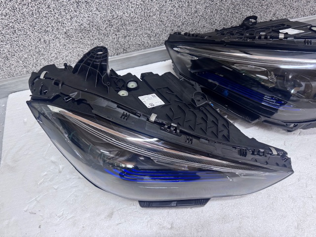 PHARES MERCEDES CLE W236 COMPLET LED DIGITAL LIGHT GAUCHE DROITE 2025