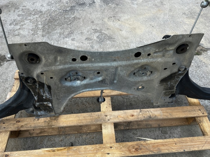 ENSEMBLE CHÂSSIS CHÂSSIS BERCEAU BRAS DE SUSPENSION STABILISATEUR AVANT RENAULT ZOE I AVEC