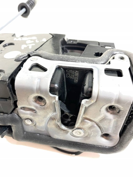 SERRURE DE PORTE POIGNÉE DROIT ARRIÈRE MERCEDES GLA II H247 A0997602202 A0997302801