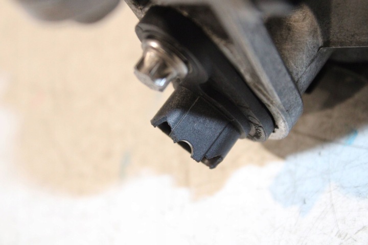 BMW OE 7611115 POMPE PODCISNIENIOWA