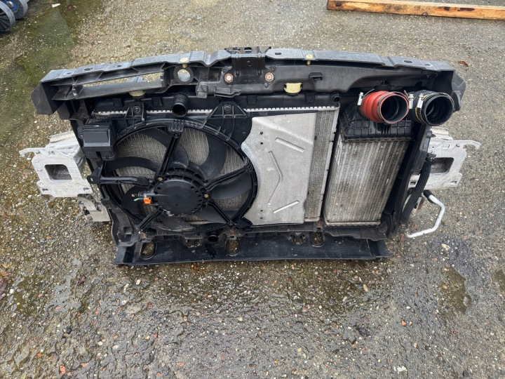 PEUGEOT 208 I 11- RENFORCEMENT AVANT RADIATEURS POUTRE 1.2
