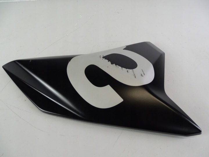 APRILIA TUONO 660 21+ CÔTÉ PROTECTION DÉFLECTEUR D'AIR DROITE 2B00 8045