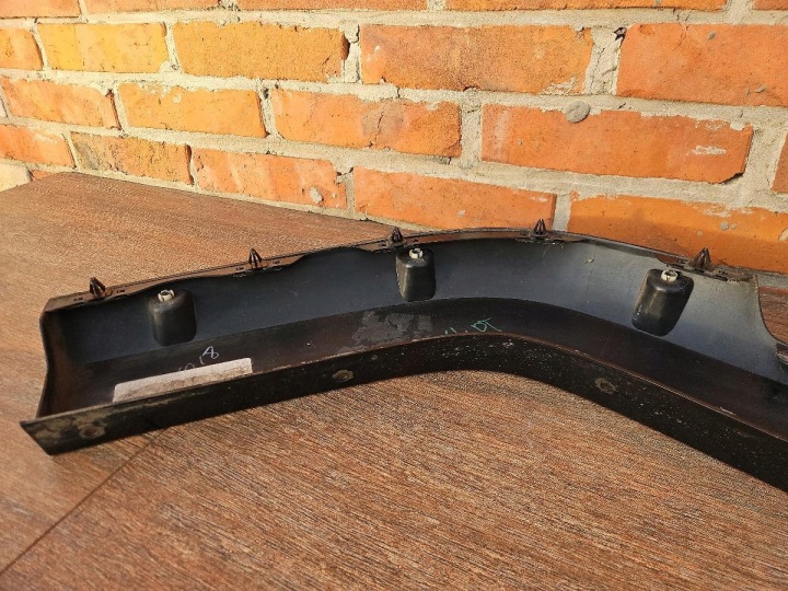 JEEP COMMANDER XK 05-10R MOULURE GARDE-BOUE DROIT ARRIÈRE