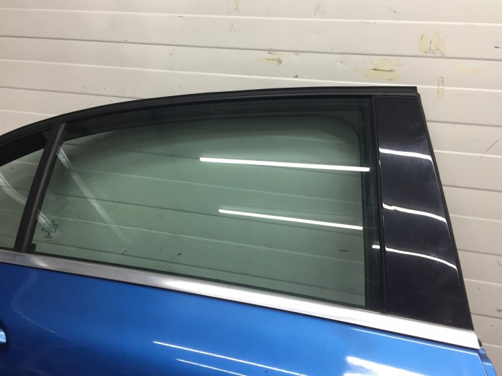 MERCEDES A CLASSE W176 PORTES DROIT ARRIÈRE DROIT ARRIÈRE 162 LAK 80-160 JEU