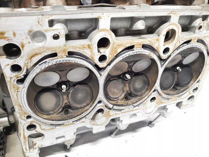 AUDI A6 C7 CULASSE DROITE 3.0 TFSI CRE 06E103404T
