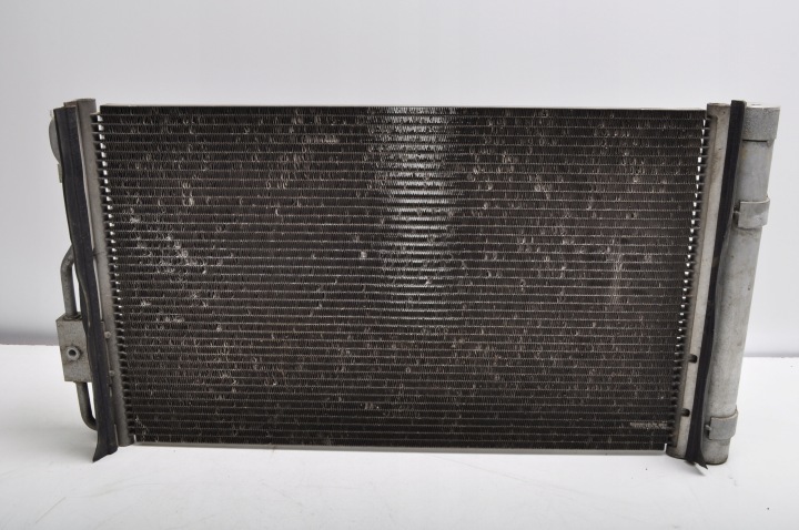 ASTON MARTIN DB11 4.0 RADIATEUR CLIMATISATION HY53-19710-AC