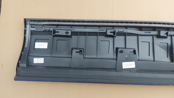 MOULURE PORTES DROIT ARRIÈRE AUDI Q7 19- LIFT