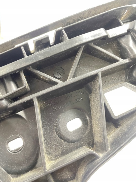 GLISSIÈRE FIXATION PARE-CHOCS DROIT ARRIÈRE PASSAT B8 3G0807394