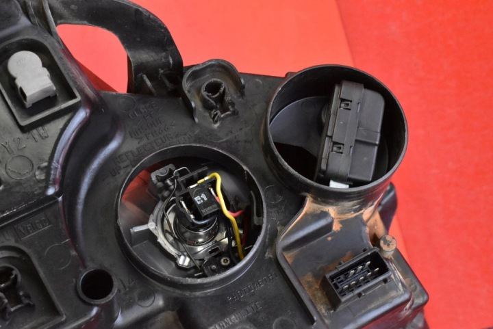PROJECTEUR GAUCHE PHARE AVANT EUROPE 1400455580 CITROEN JUMPY 2 II 07-16