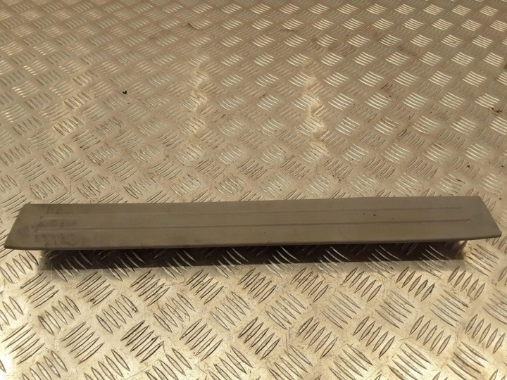 AVANT GAUCHE MOULURE DÉCORATIVE SEUIL KIA SORENTO I (JC) 858703E000 2.5L