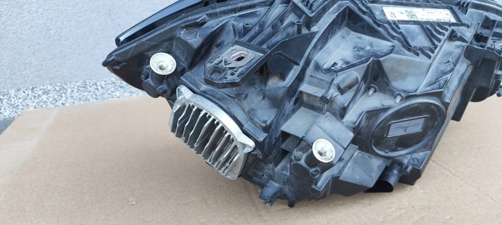PHARE AVANT MERCEDES-BENZ A W176 A1769067500 AVANT CÔTÉ GAUCHE