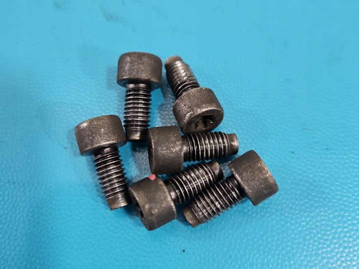 BI-MASSE VOLANT BIMASSE VOLVO V70 III 2,0 D4 31367900