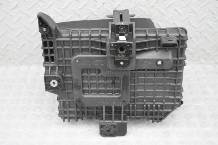 SUPPORT FIXATION BATTERIE 37150-H8800 KIA STONIC T-GDI 48V HEV
