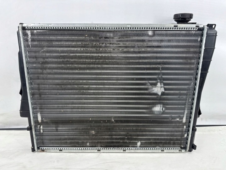 BMW 3 E46 2001 RADIATEUR