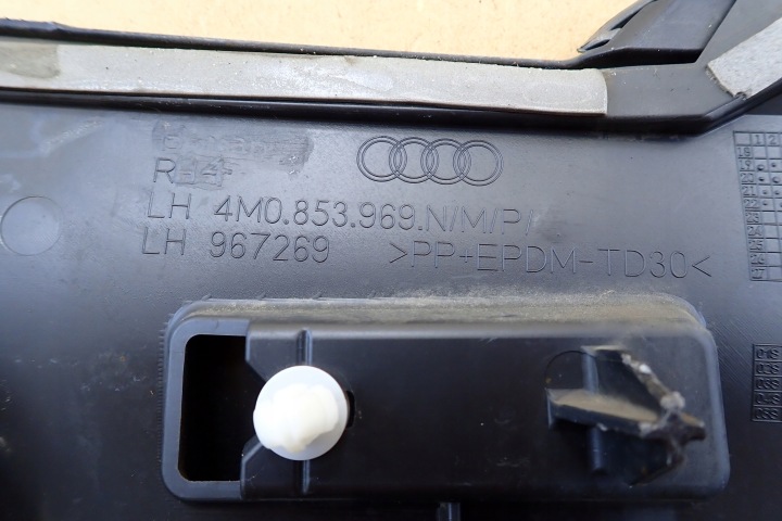 AUDI Q7 4MO 15- MOULURE REVÊTEMENT PORTES GAUCHE ARRIÈRE ARRIÈRE 4M0853969 LH OE