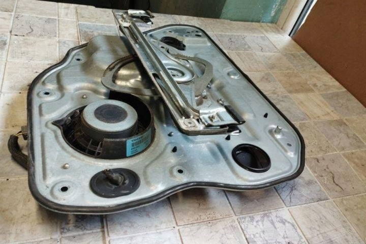 ÉLÉVATEUR VITRES ARRIÈRE DROITS PORTES VOLVO V50 (MW) 30710149 2.0L DIESEL