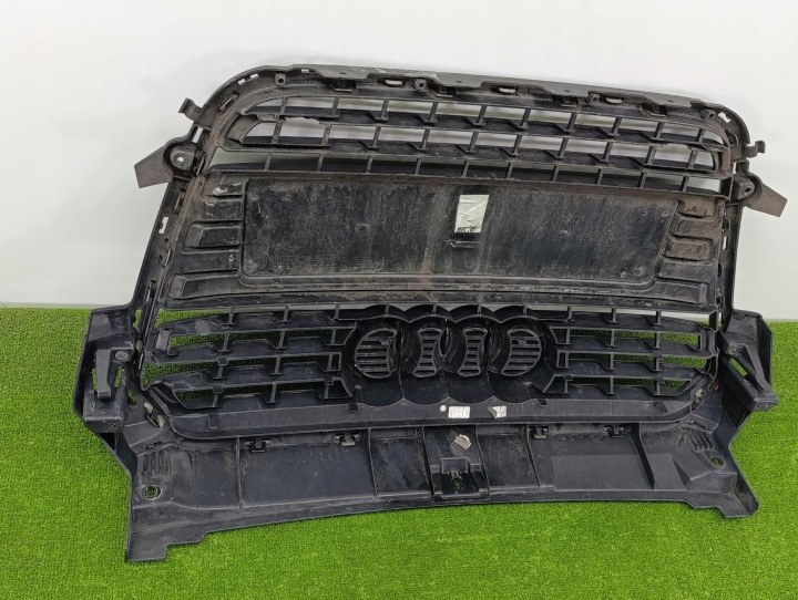 AUDI A1 8X GRILLE CALANDRE RADIATEUR PARE-CHOCS