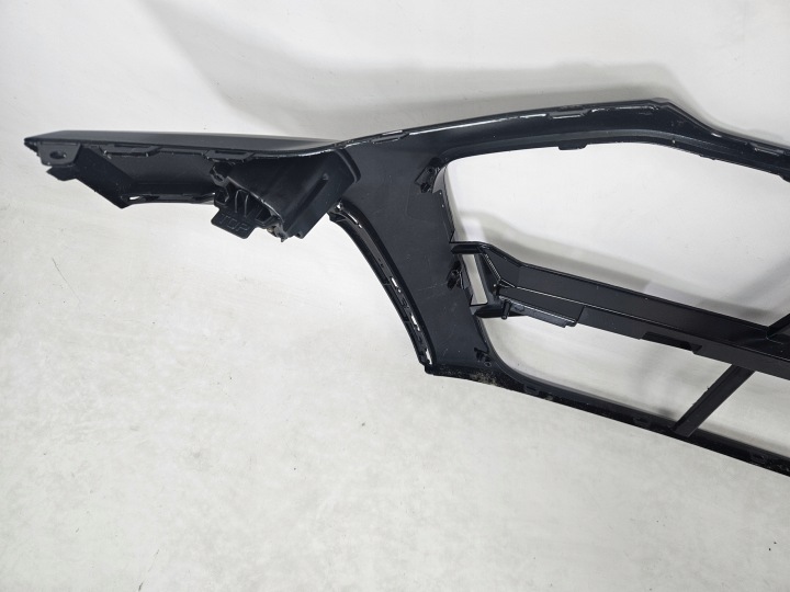 AUDI RS3 IV 2020 2024 MOULURE CHÂSSIS CALANDRE PARE-CHOCS AVANT 8Y0807725