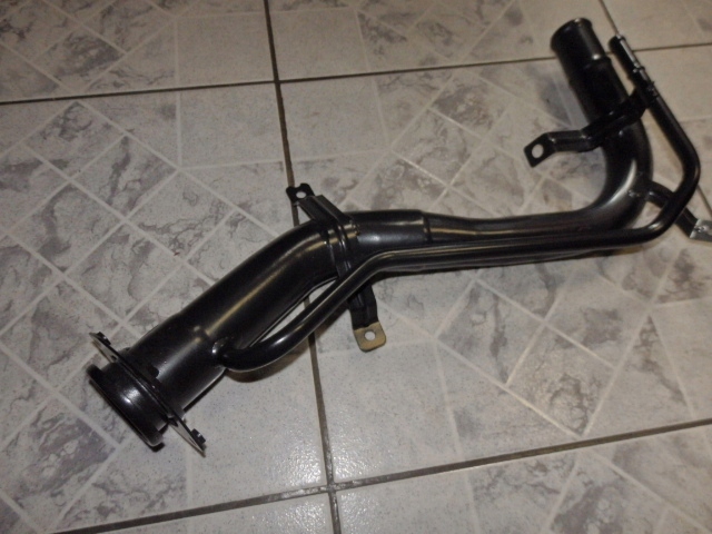 NTY GOULOTTE DE REMPLISSAGE DE CARBURANT OPEL AGILA 1.0,1.2 00-08, SUZUKI WAGON R+ 1.0,1.3 98-