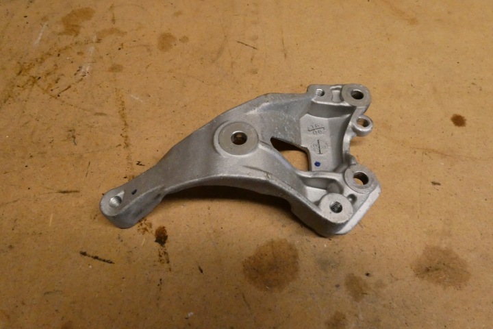 GALET TENDEUR CITROEN PEUGEOT OPEL MINI 9800431380