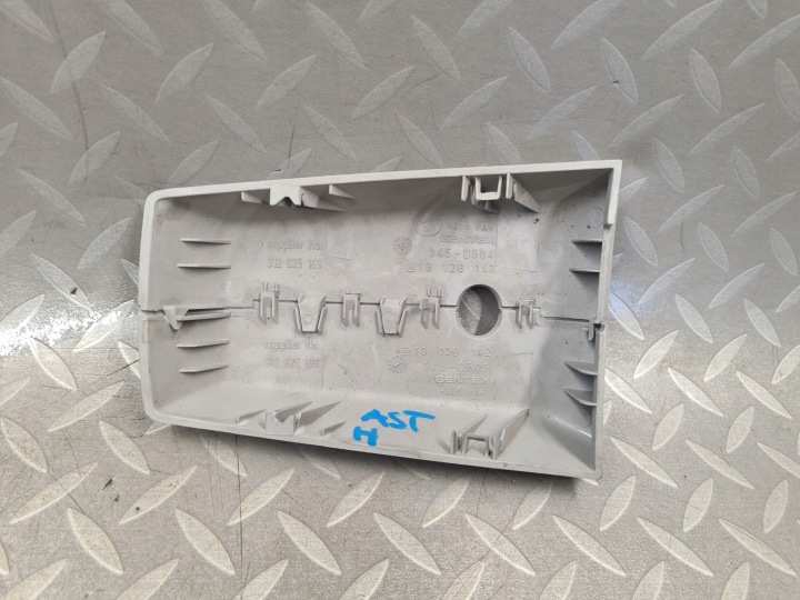 CALANDRE CHÂSSIS PROTECTION RÉTROVISEURS ASTRA III H 13126143 13126142